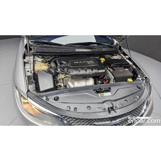 911752