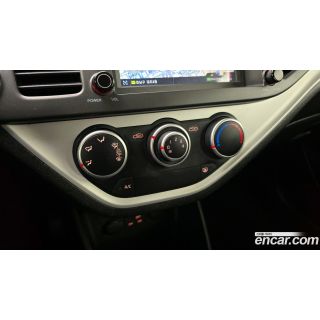 963560