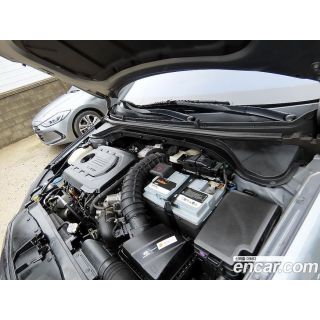 888736