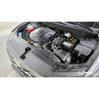897082