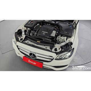 870111