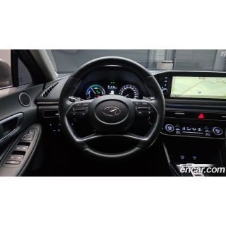 597763