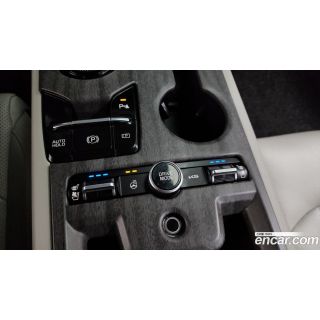 370978
