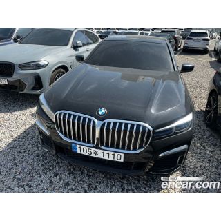 698211