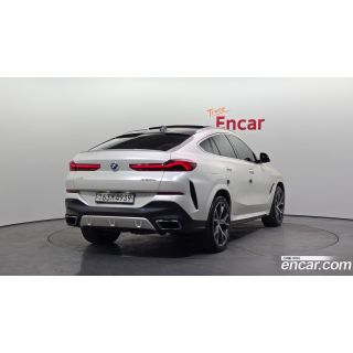 866716