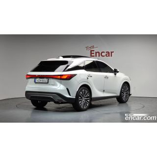 608861