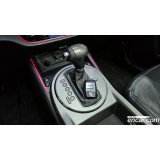 897013