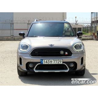 704942