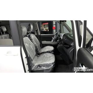975738