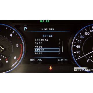 568986