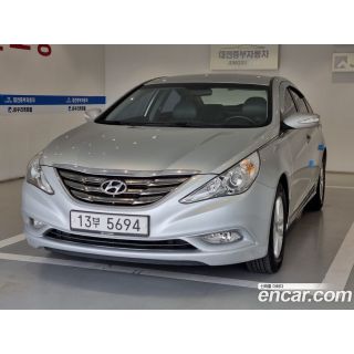 876596