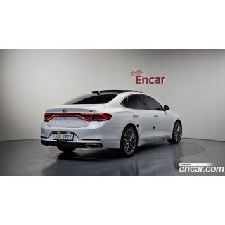 589890