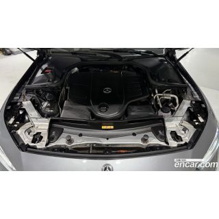 911721