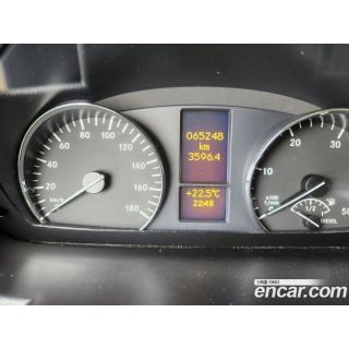 472979