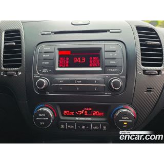 905443