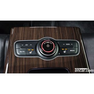 877158
