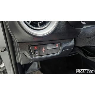 891189
