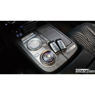 791838
