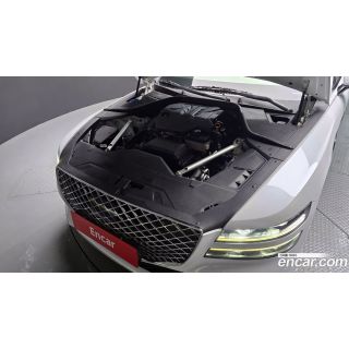 895223