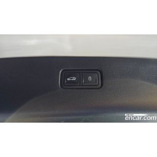 677543