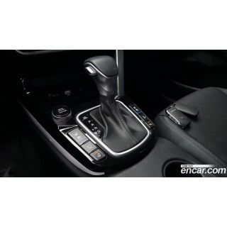 585366