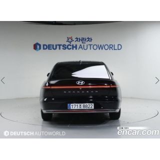 885717