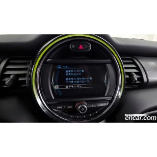 305400