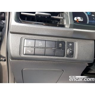 555742