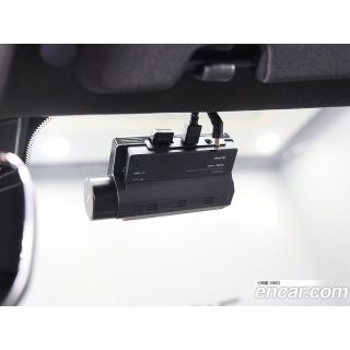 968011