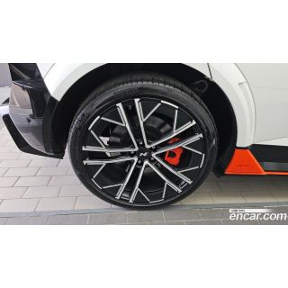 775818
