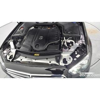 147061