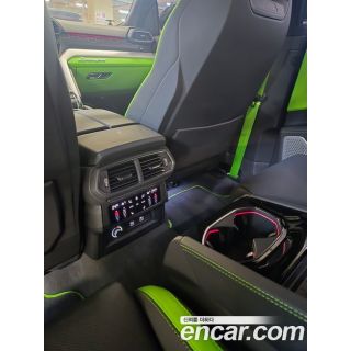 881848