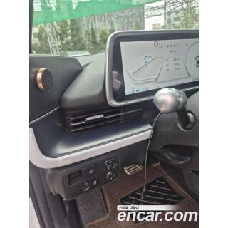913594