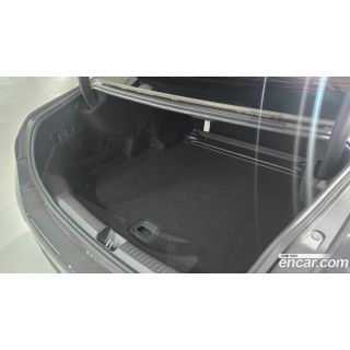 881845