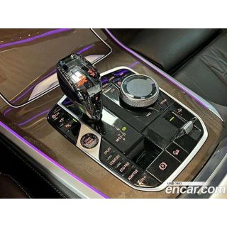 821151