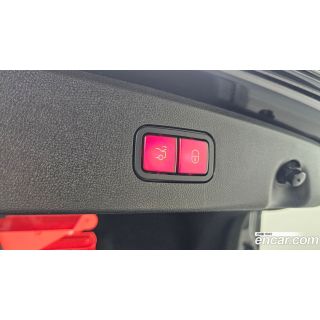 652076