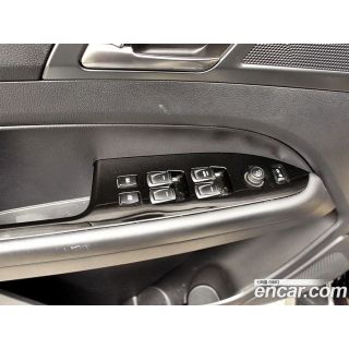 892435