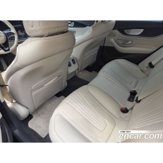 230062