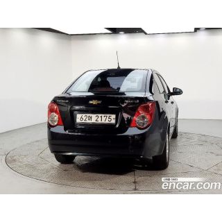 687354