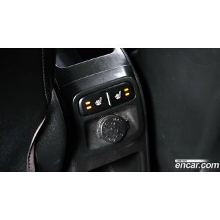 907527