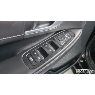 912178