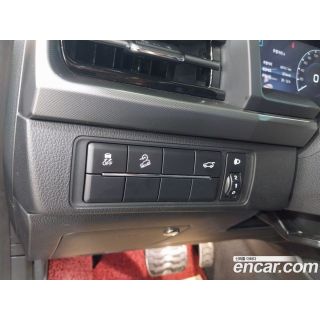 111044