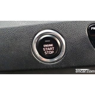 878882