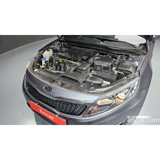 369895