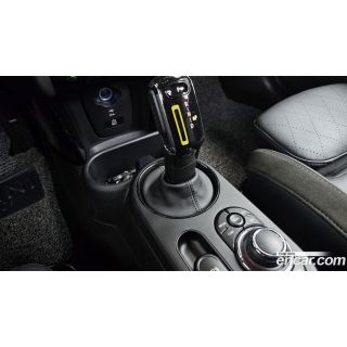 255846