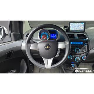 607701