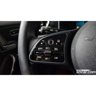 807393