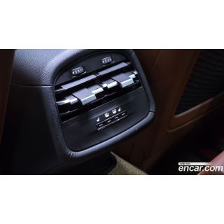 925240