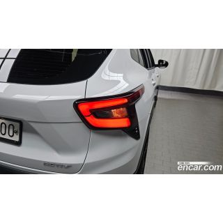 587426