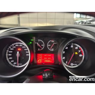 572734